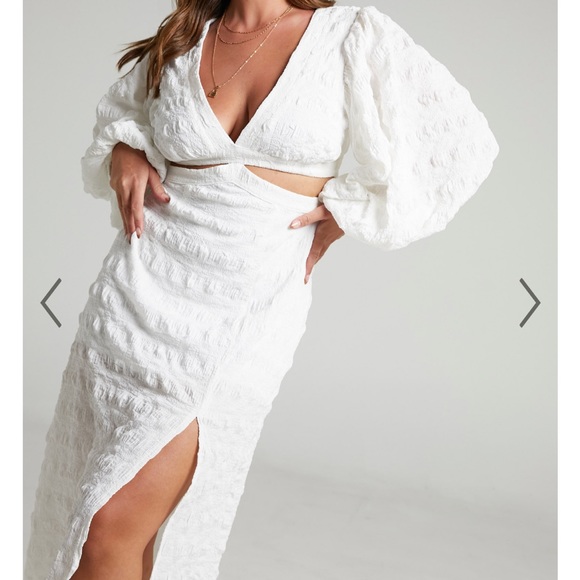 Showpo TABATHA PUFF SLEEVE CUT OUT MIDI DRESS IN WHITE CHECK - Picture 2 of 8